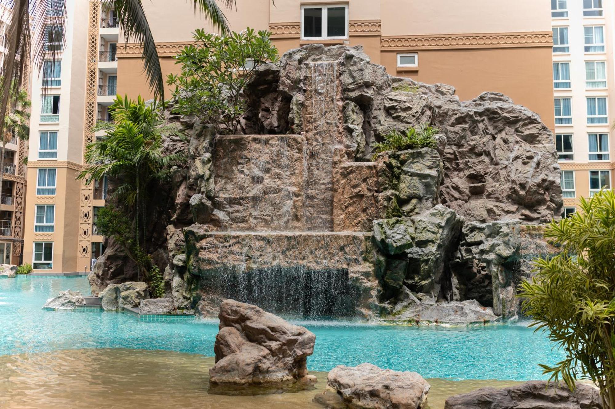 Atlantis Condo Resort Джомтьен Экстерьер фото